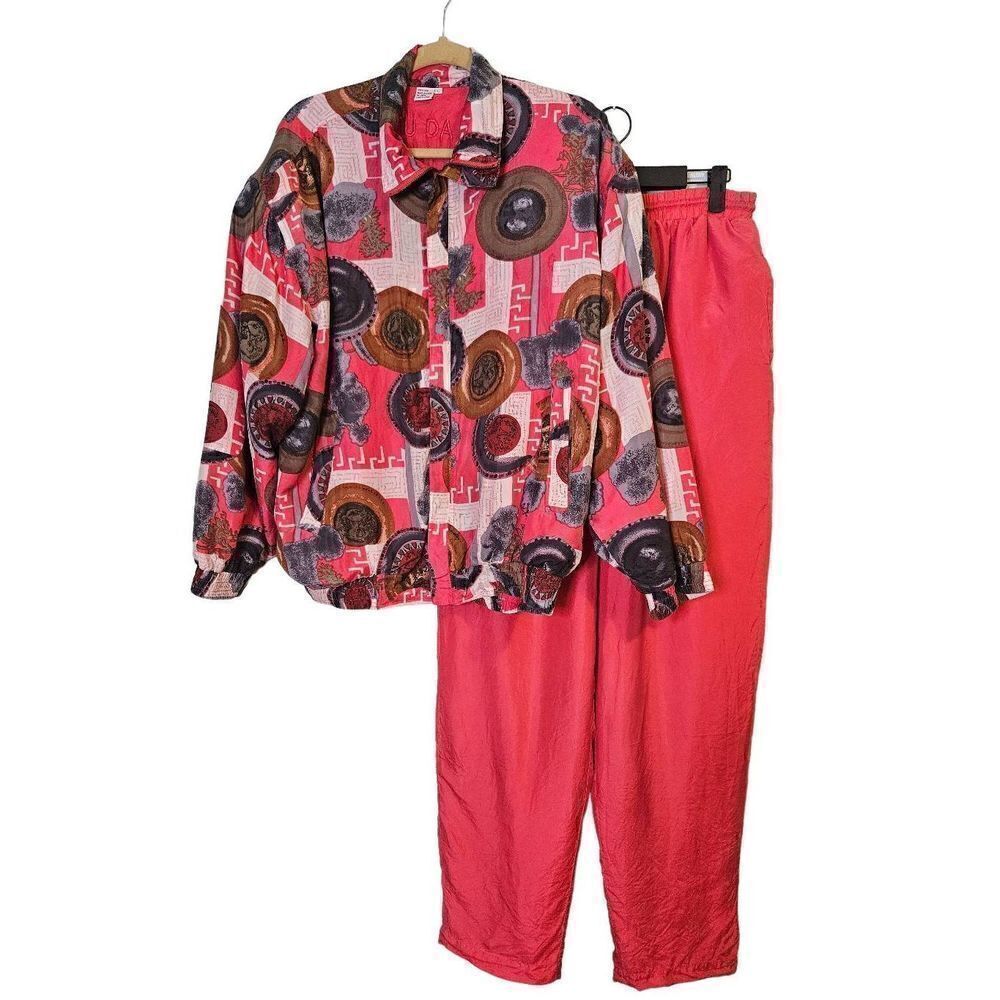 FUDA 2 piece silk lounge set. Size L. Vintage.